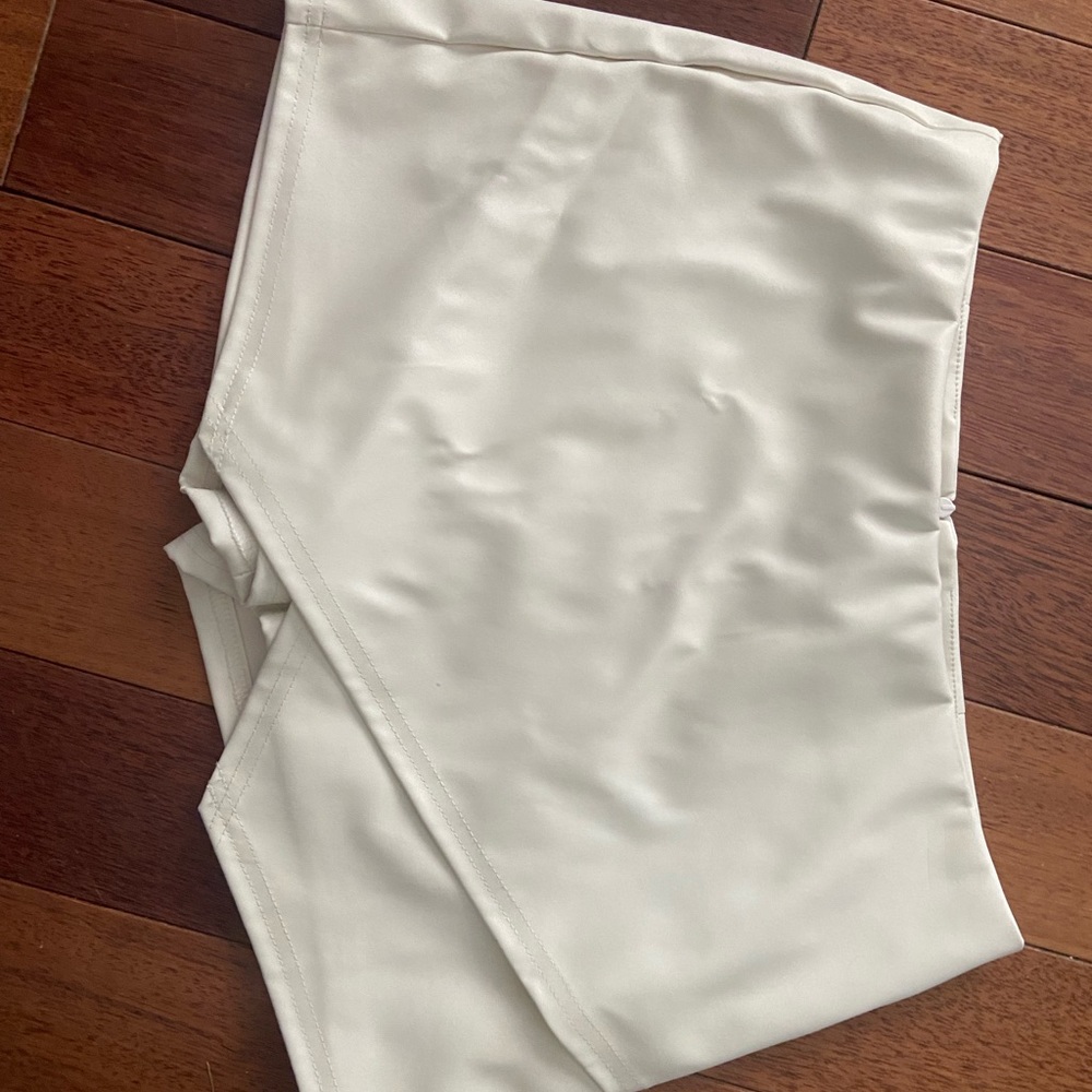 Blue Blush Skort in White Leather (M)